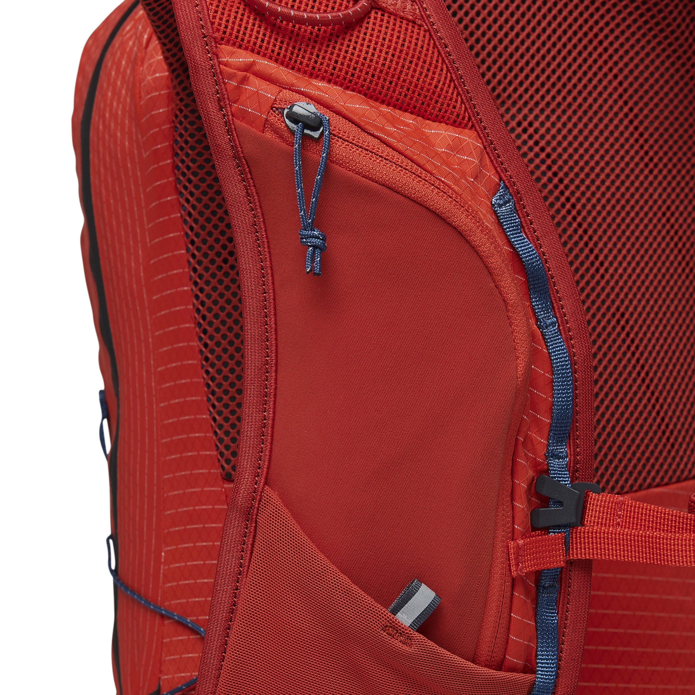 Pursuit 15 Backpack - Past Season