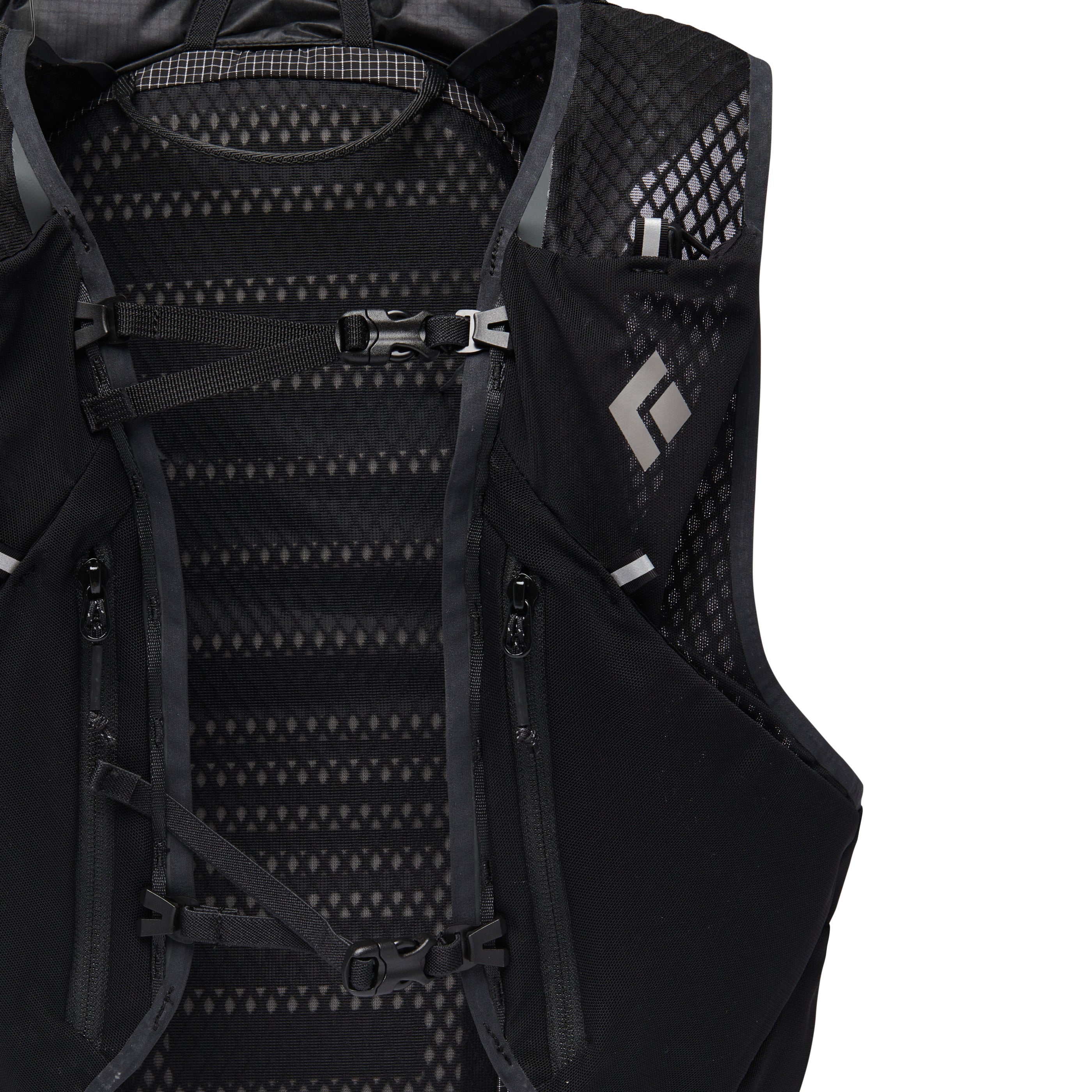 Distance 22 Backpack - Past Season